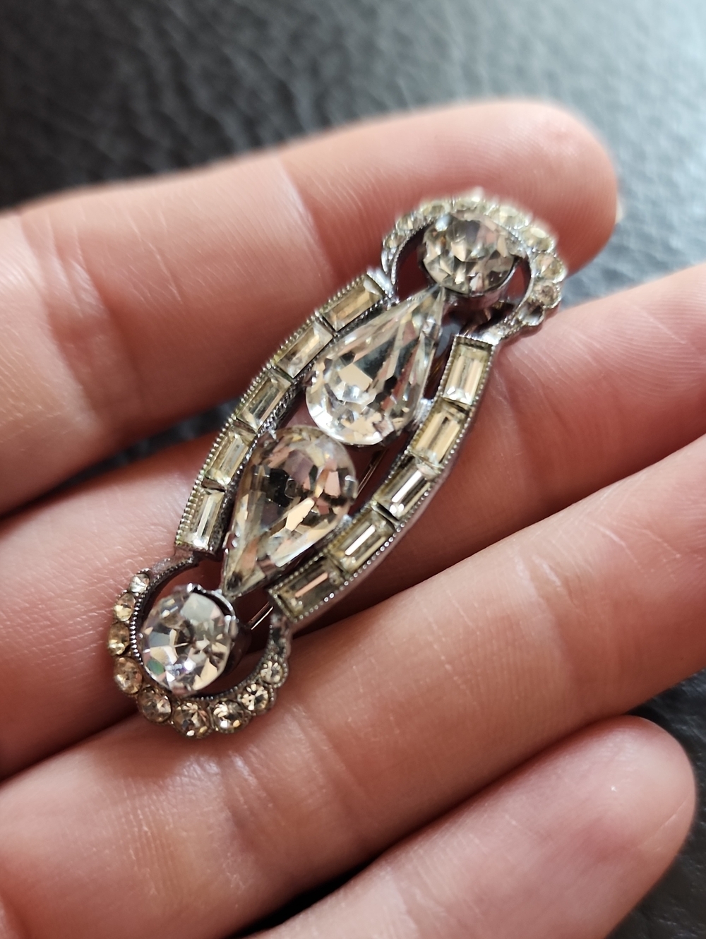 VTG Clear Crystal Bar Brooch - Women Jewelry - Picture 6 of 9